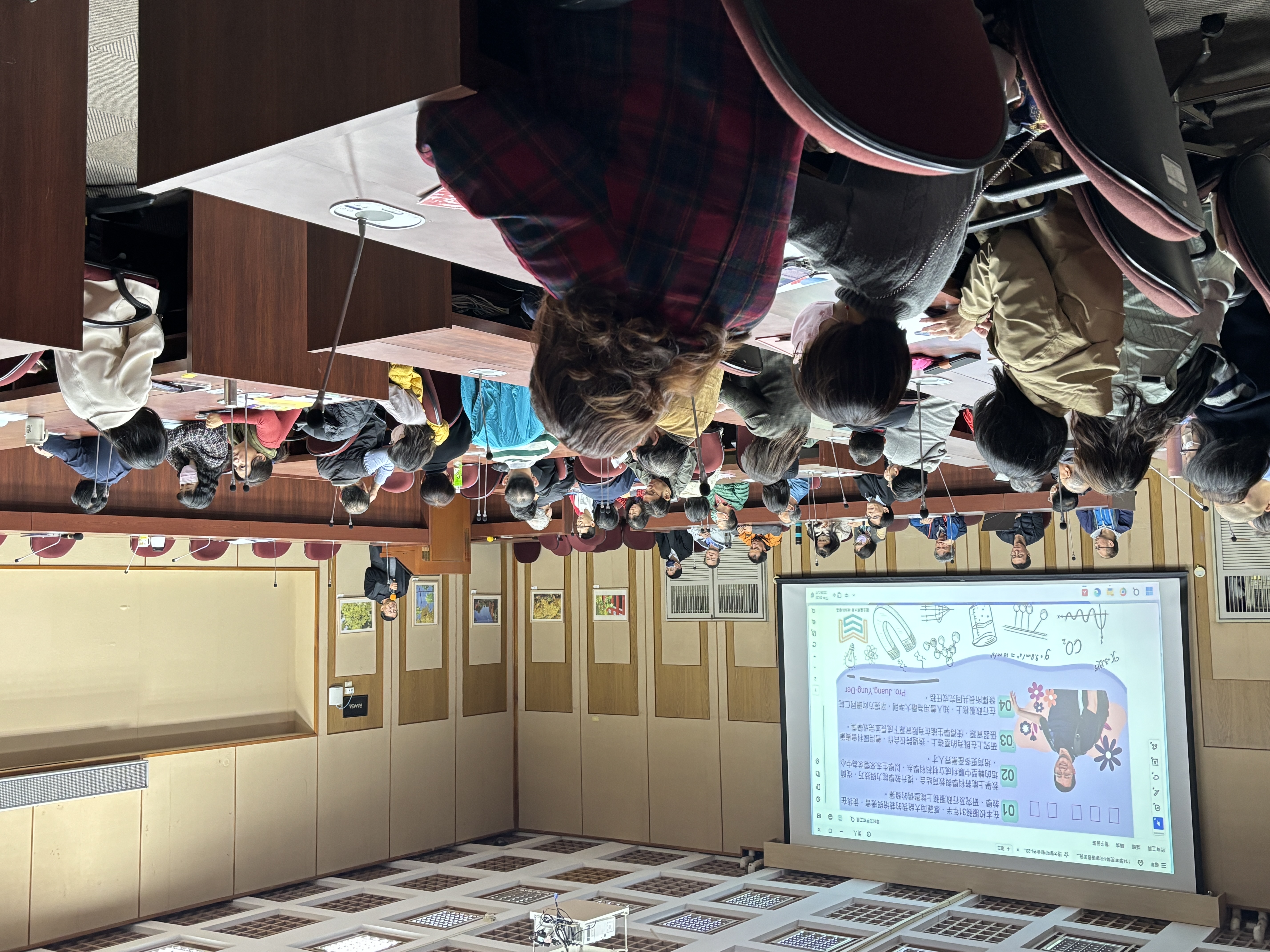 115年1月7日頒贈退休人員獎狀